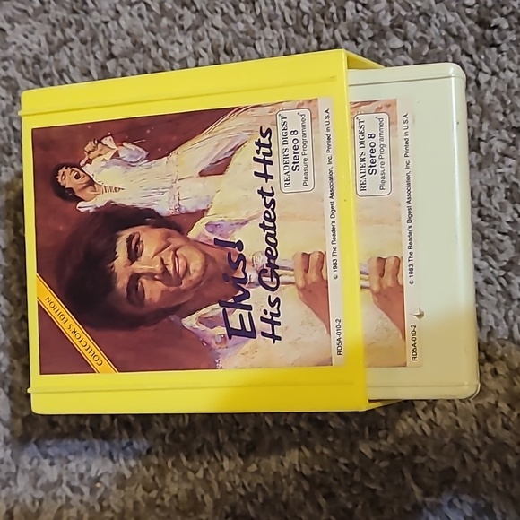 Vintage Elvis 8 tracks - Picture 2 of 4